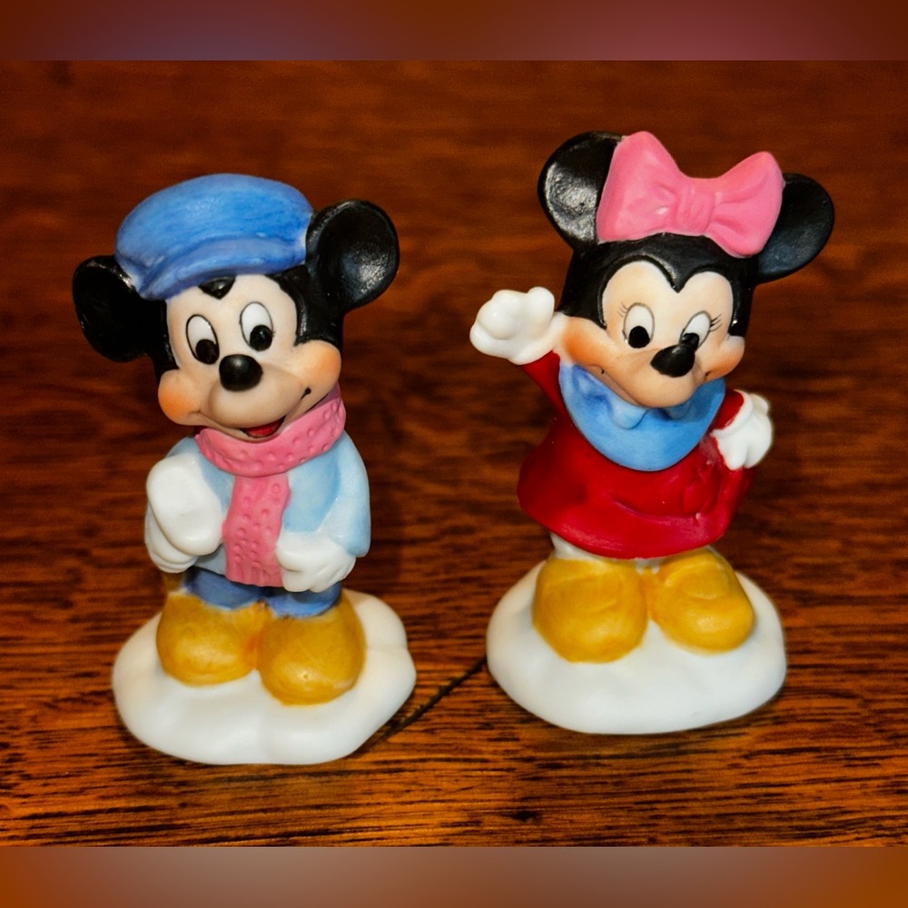 Vintage Disney Mickey & Minnie Mouse A Christmas Carol Porcelain Figurine Schmid